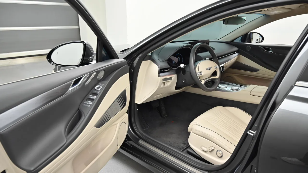 Genesis G80 — miniaturë 11