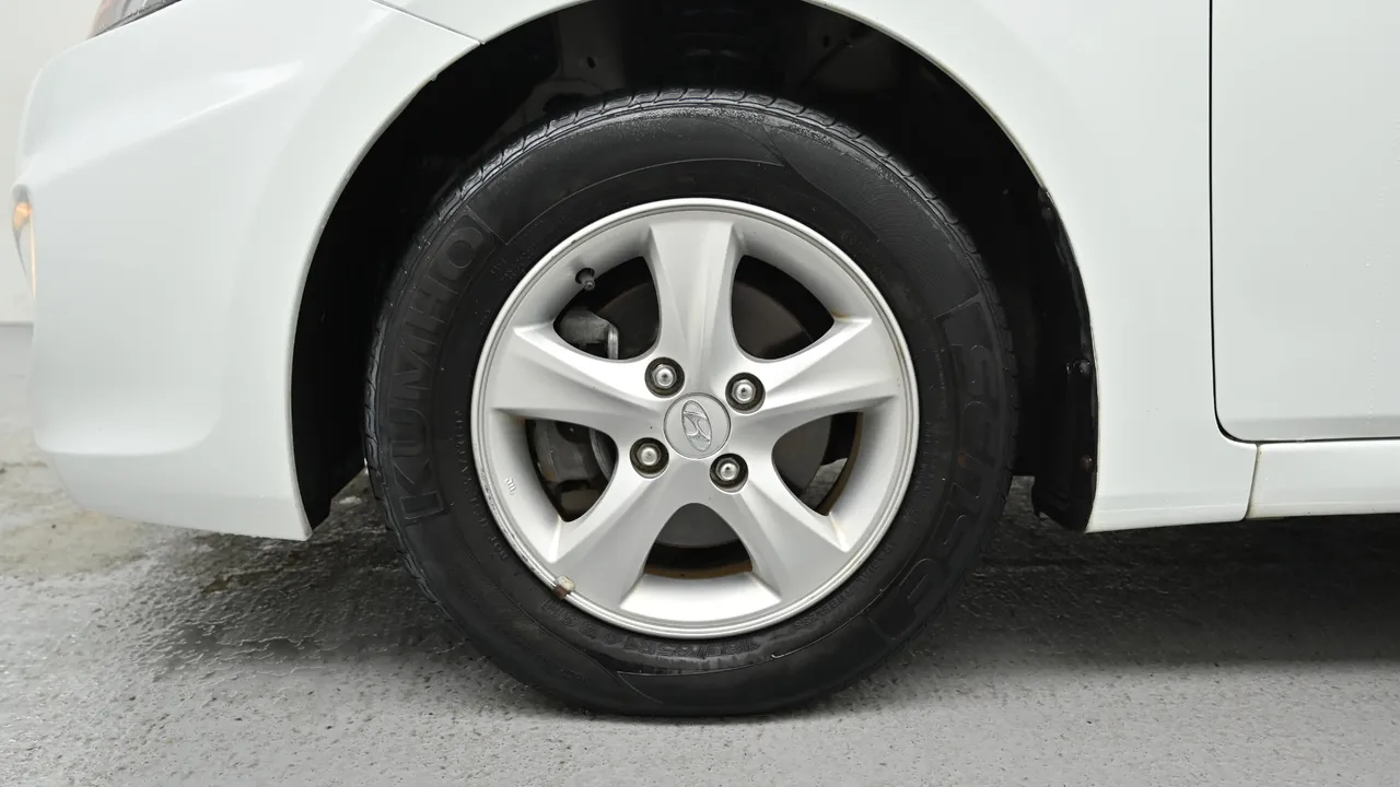 Hyundai Accent — miniaturë 5