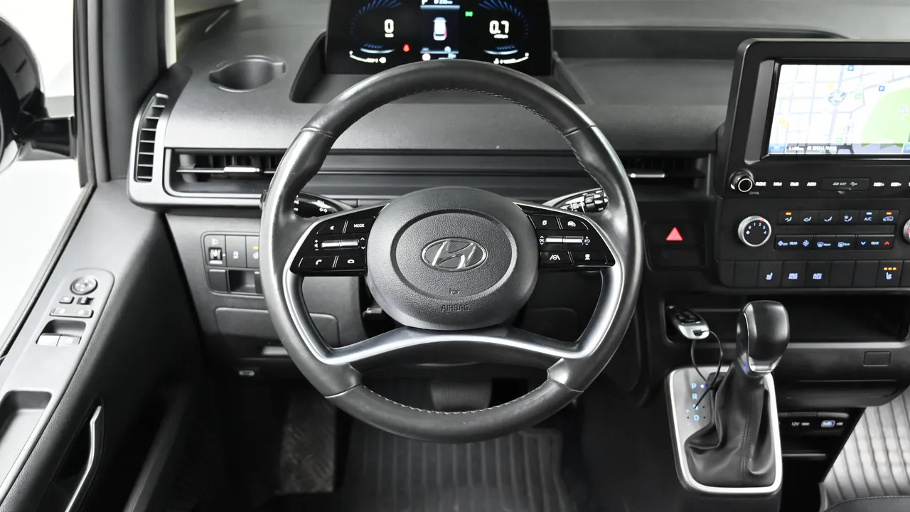 Hyundai Staria — miniaturë 13