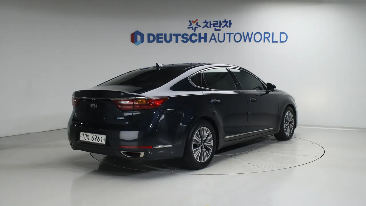 Kia K7 — miniaturë 2