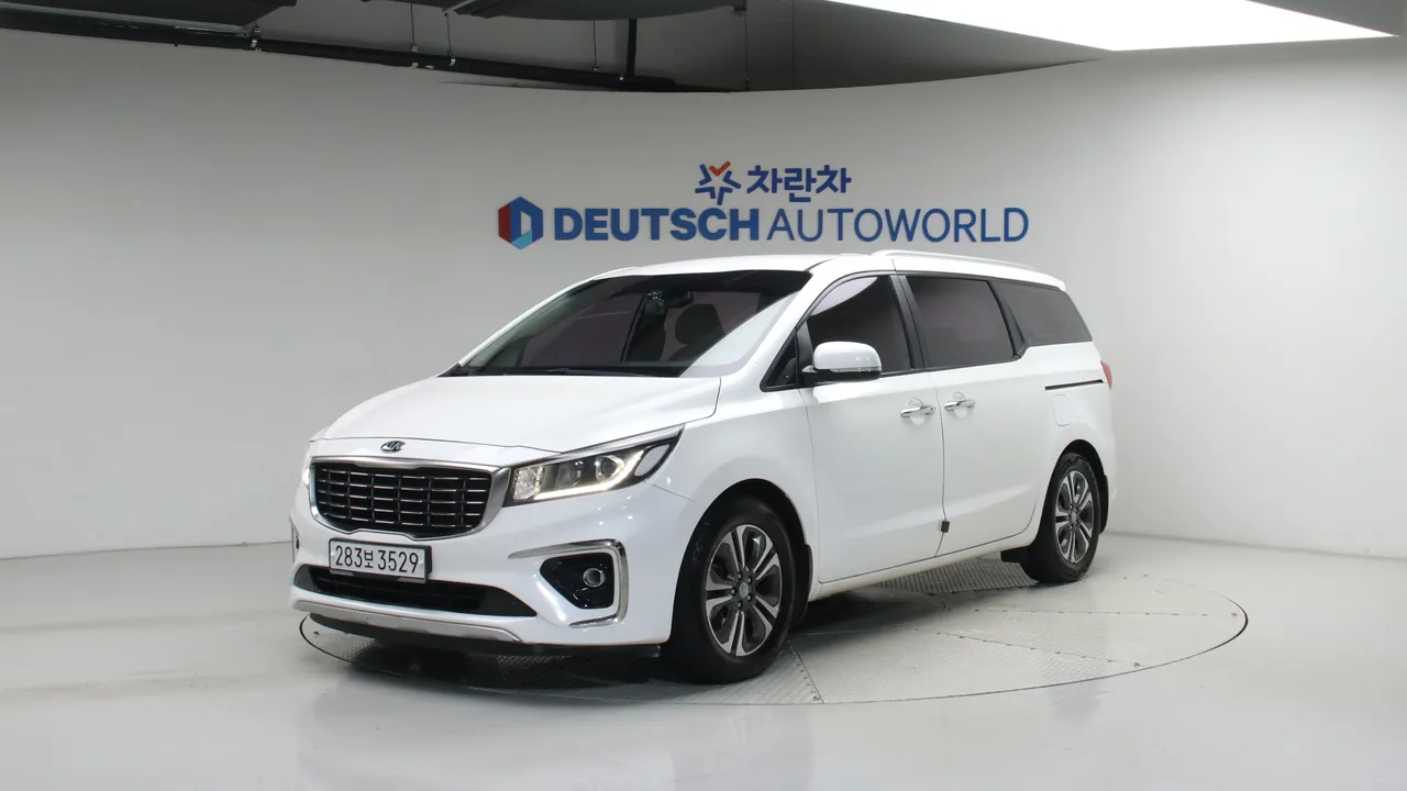 Kia Carnival 9인승 럭셔리 — foto 1