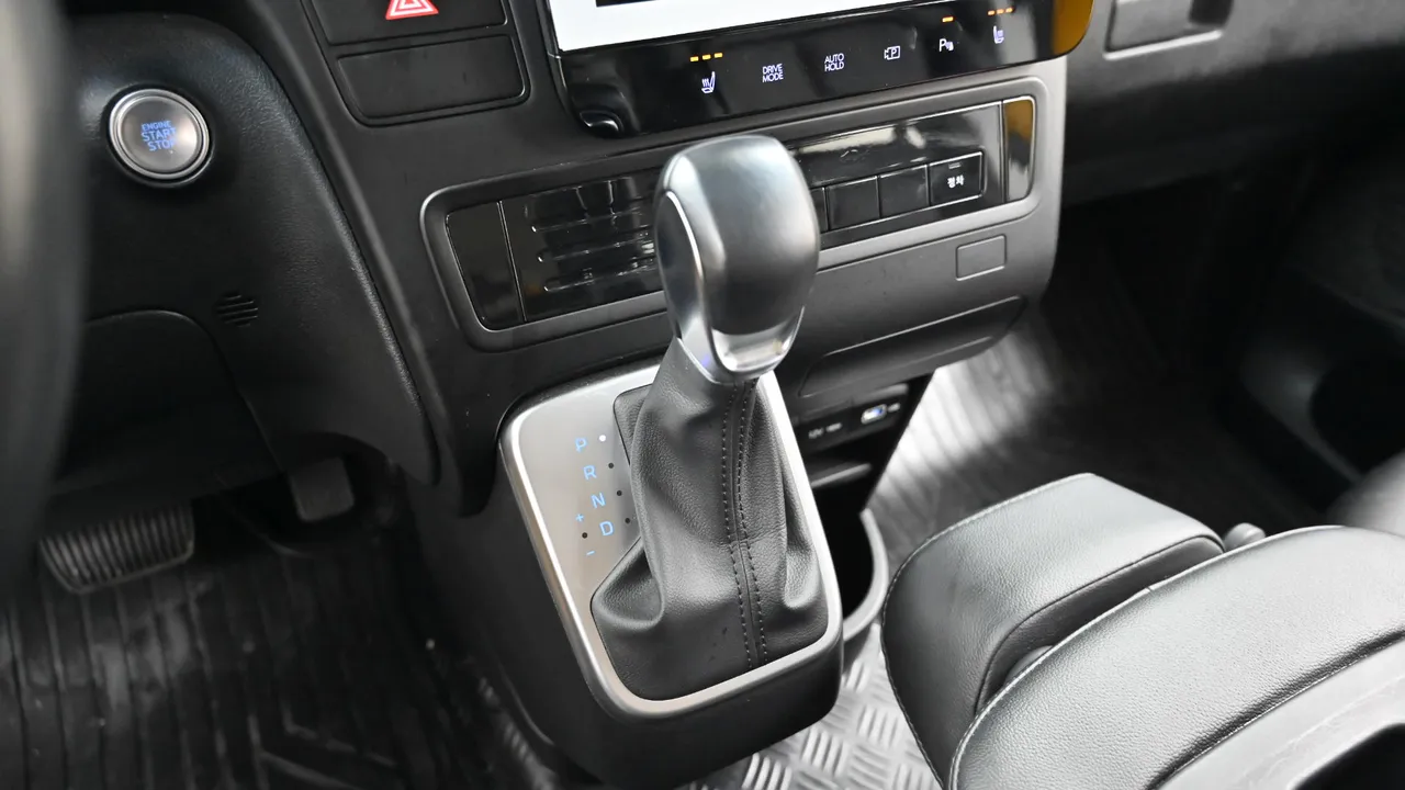 Hyundai Staria — miniaturë 9