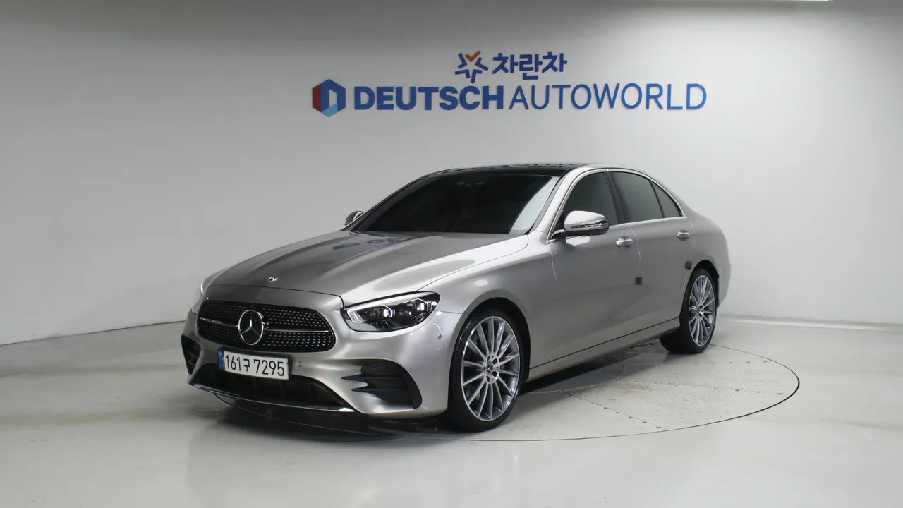 Mercedes-Benz E-klasse E350 4MATIC AMG Line — foto 1
