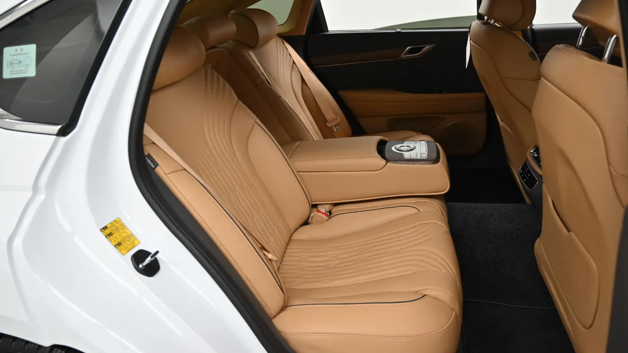 Genesis G80 — miniaturë 12