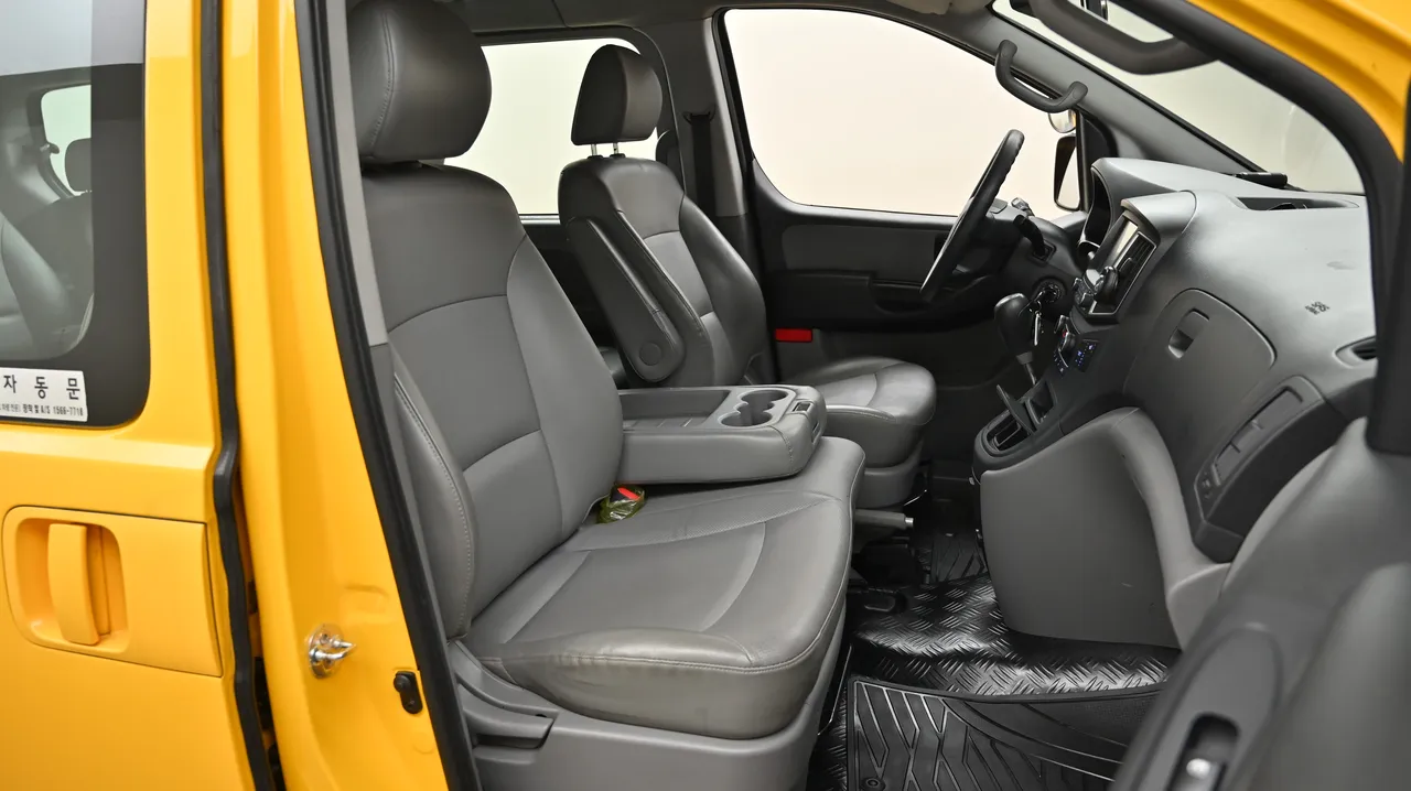 Hyundai Starex — miniaturë 10
