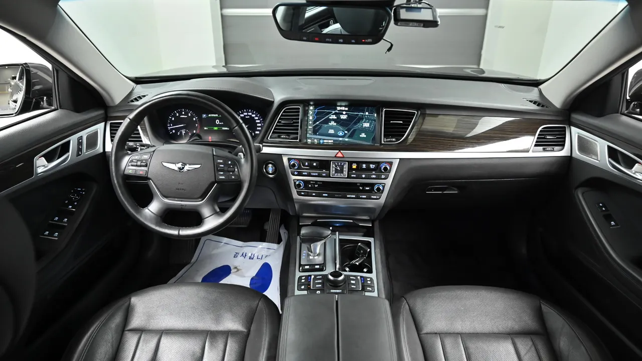 Genesis G80 — miniaturë 7