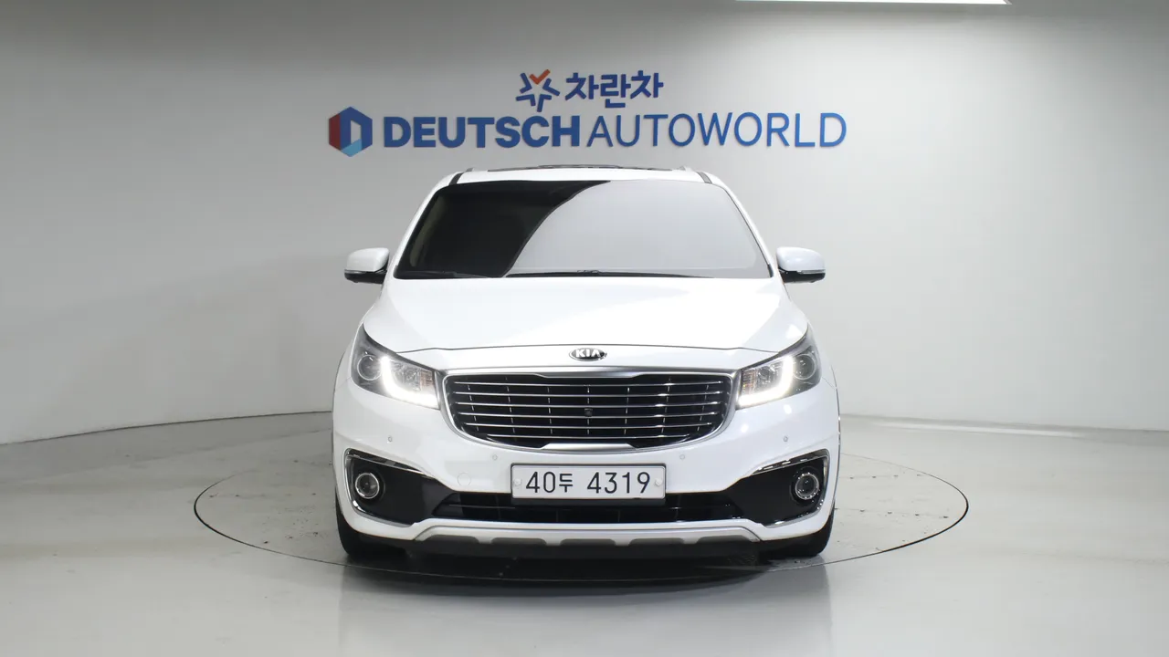 Kia Carnival — miniaturë 3