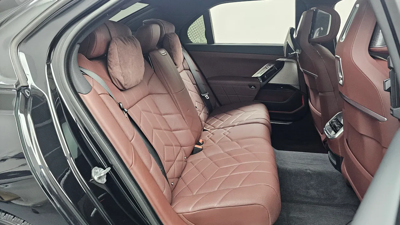 BMW 7er — miniaturë 12