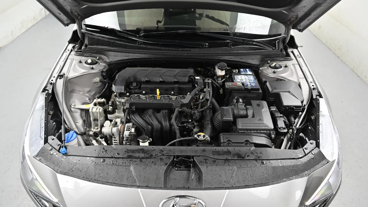 Hyundai Avante — miniaturë 6