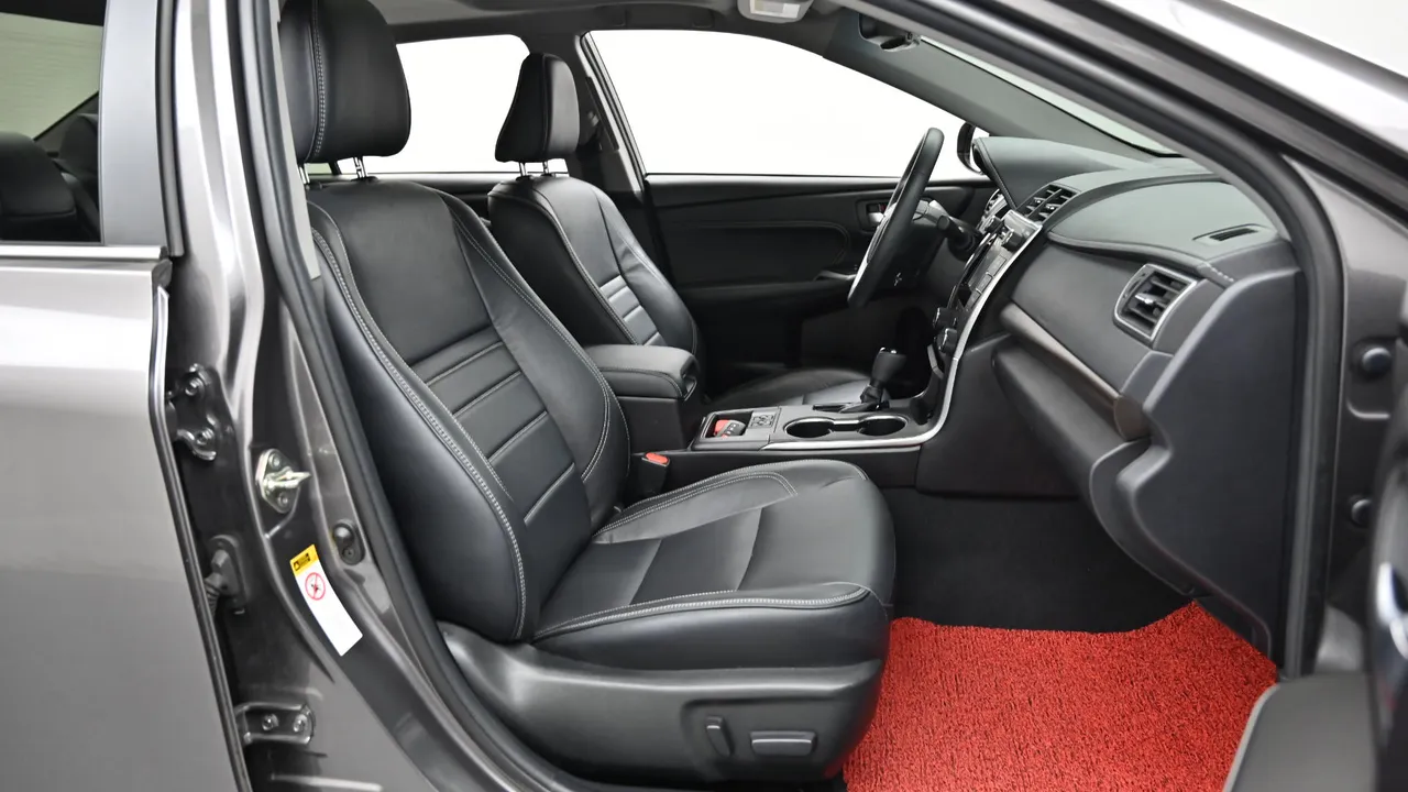 Toyota Camry — miniaturë 10