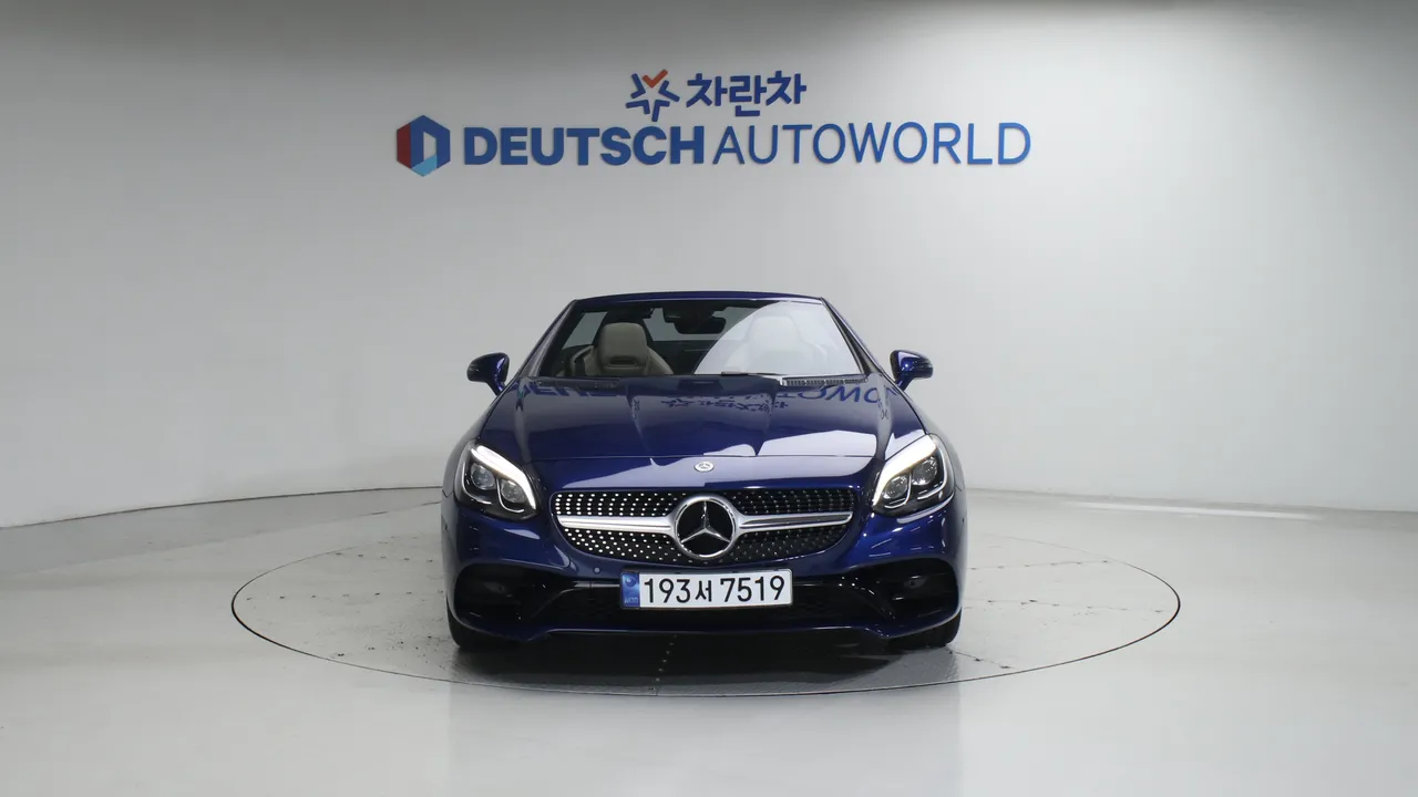 Mercedes SLC-Class R172 SLC200