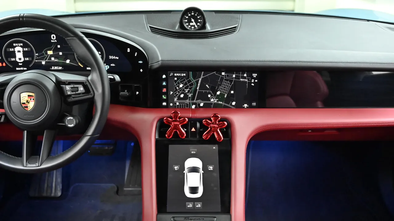 Porsche Taycan — miniaturë 23