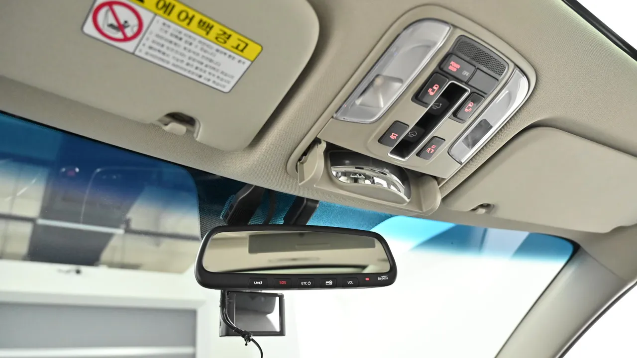 Kia Carnival — miniaturë 17