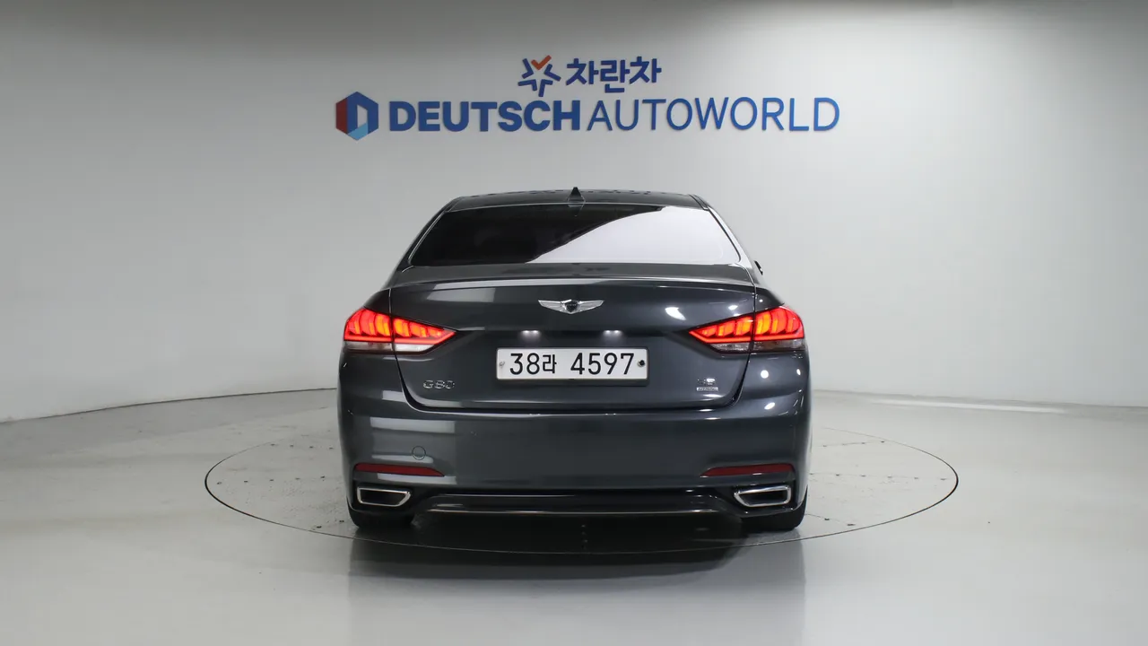 Genesis G80 — miniaturë 4