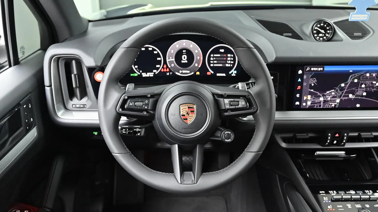 Porsche Cayenne — miniaturë 13