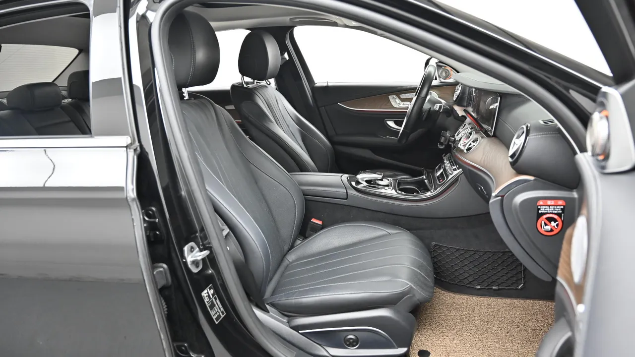 Mercedes-Benz E-klasse — miniaturë 10