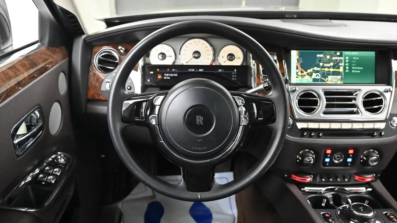 Rolls-Royce Ghost — miniaturë 13