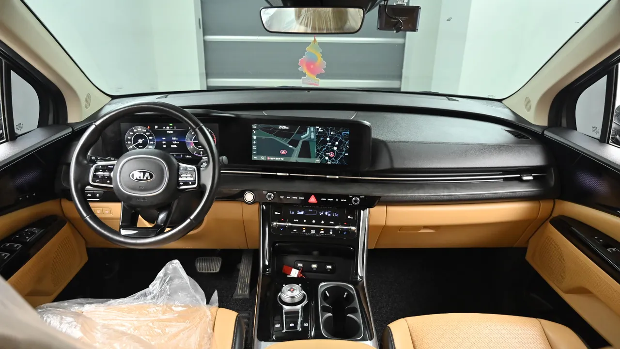 Kia Carnival — miniaturë 7