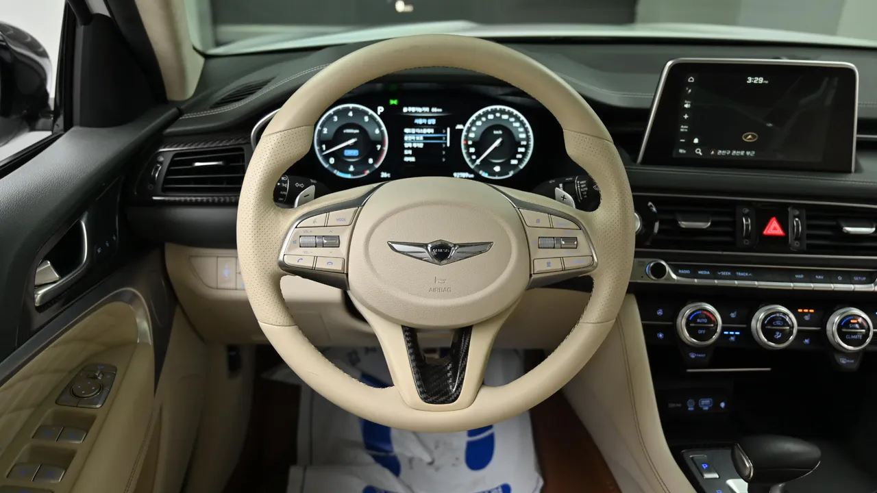 Genesis G70 — miniaturë 13
