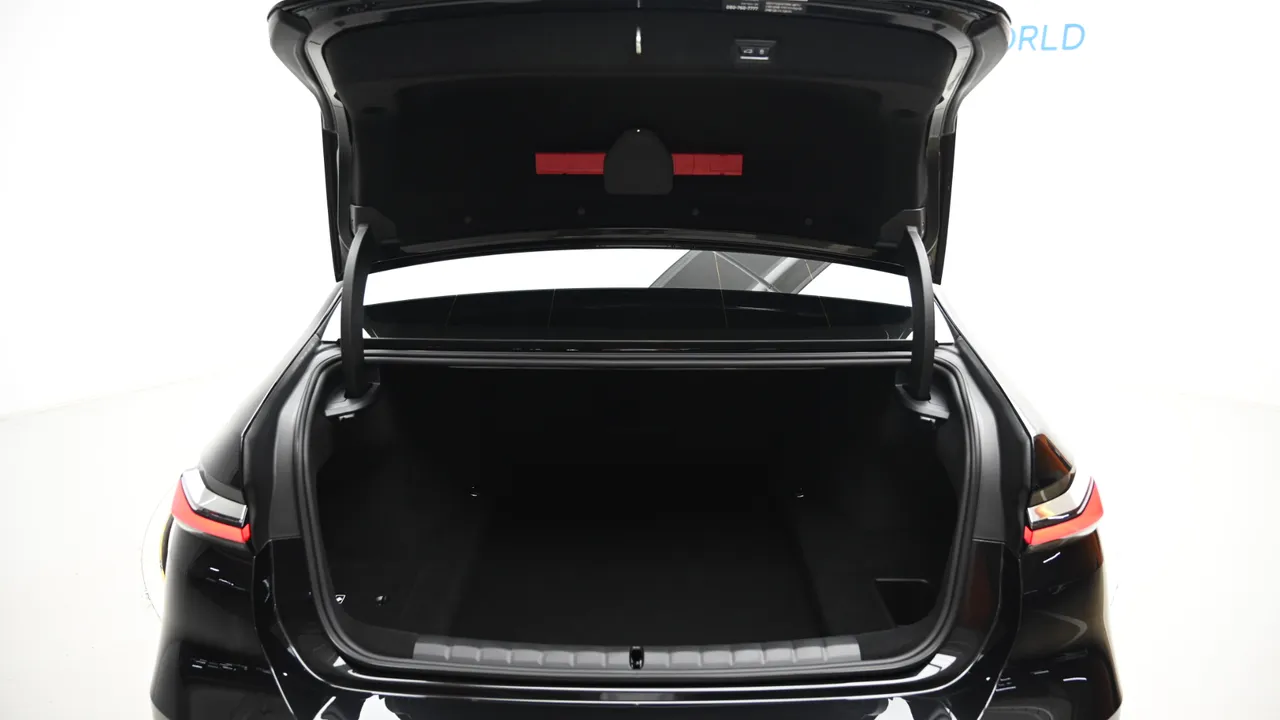BMW 7er — miniaturë 29