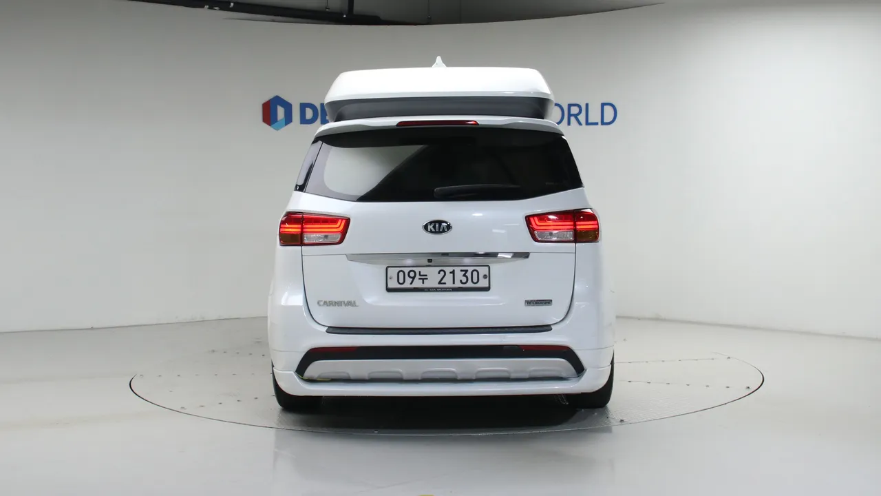 Kia Carnival — miniaturë 4