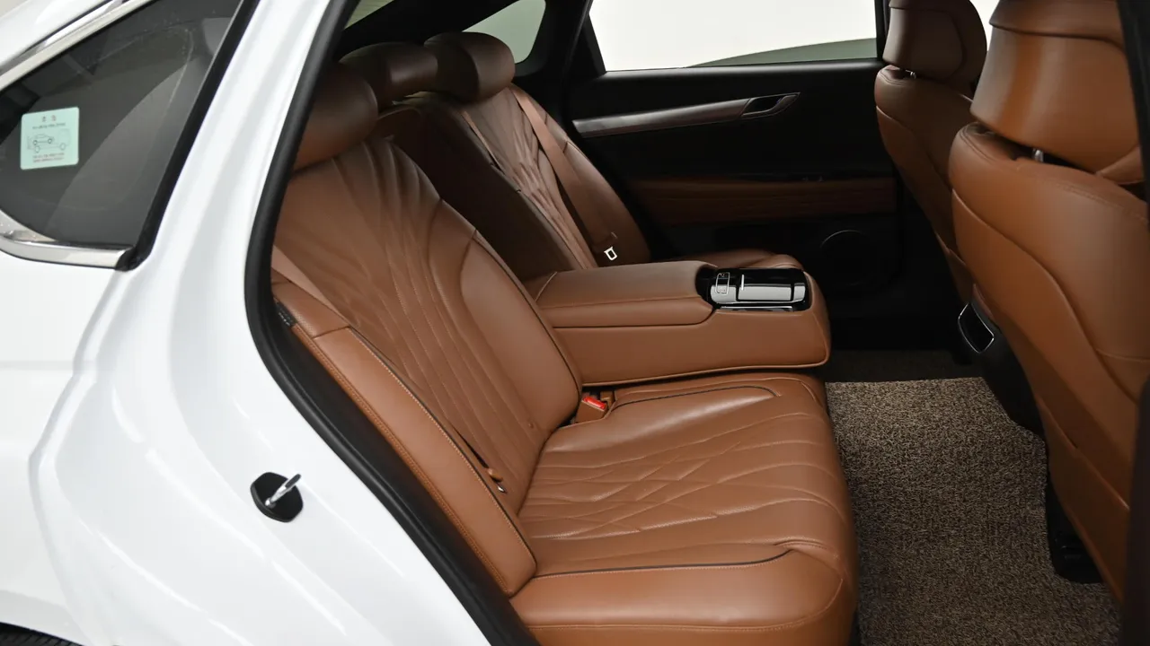 Genesis G80 — miniaturë 12