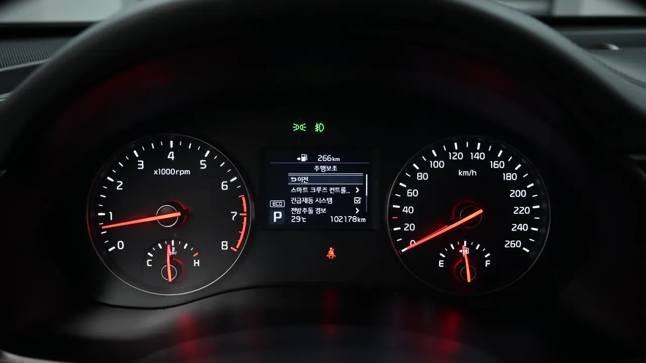 Kia K7 — miniaturë 8