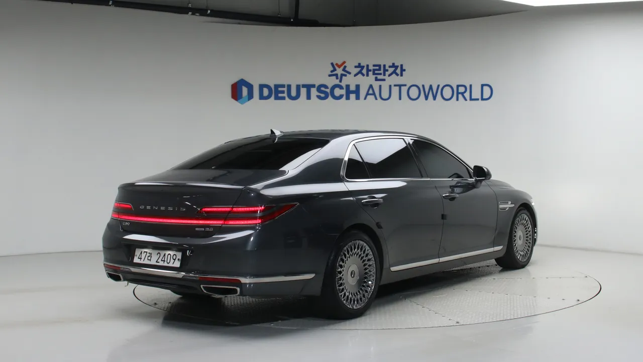Genesis G90 — miniaturë 2