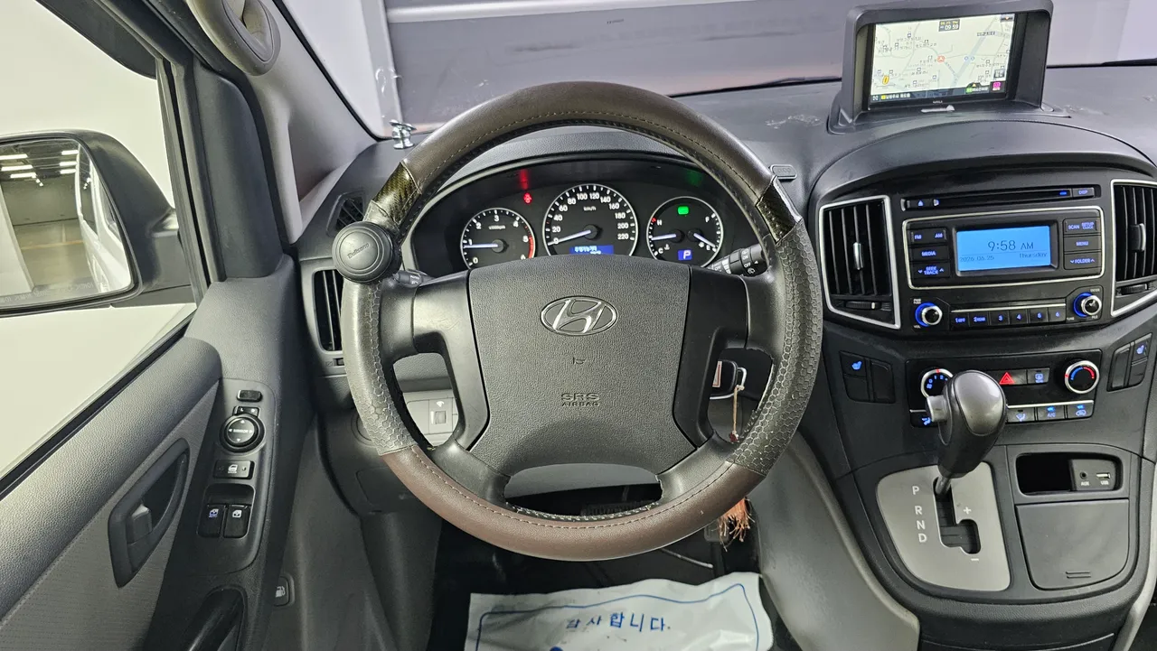 Hyundai Starex — miniaturë 13