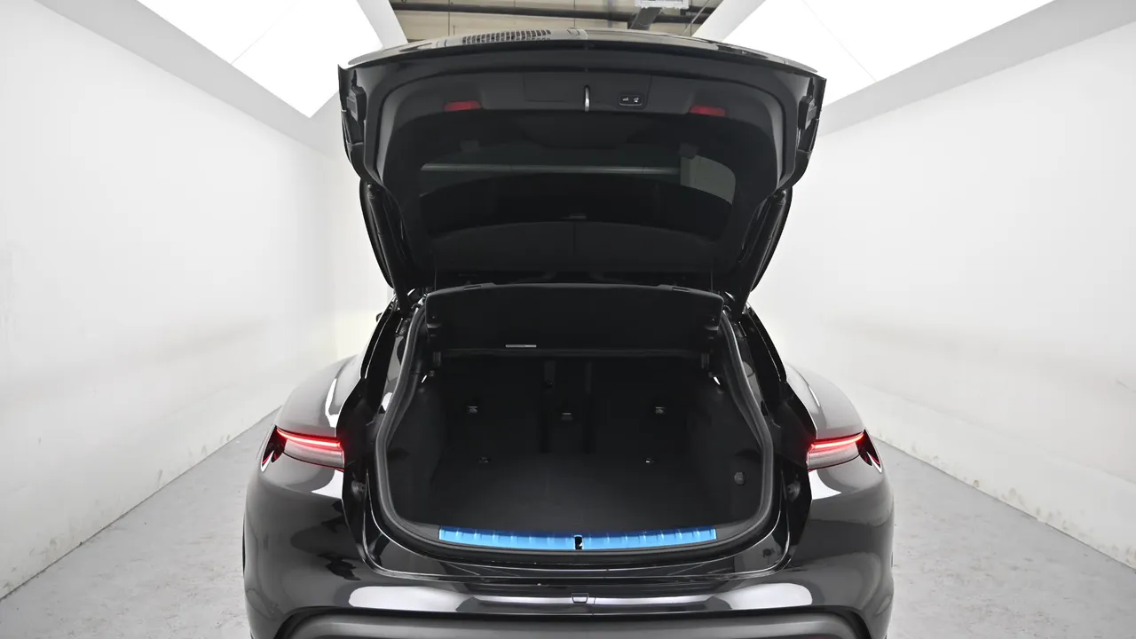 Porsche Taycan — miniaturë 29