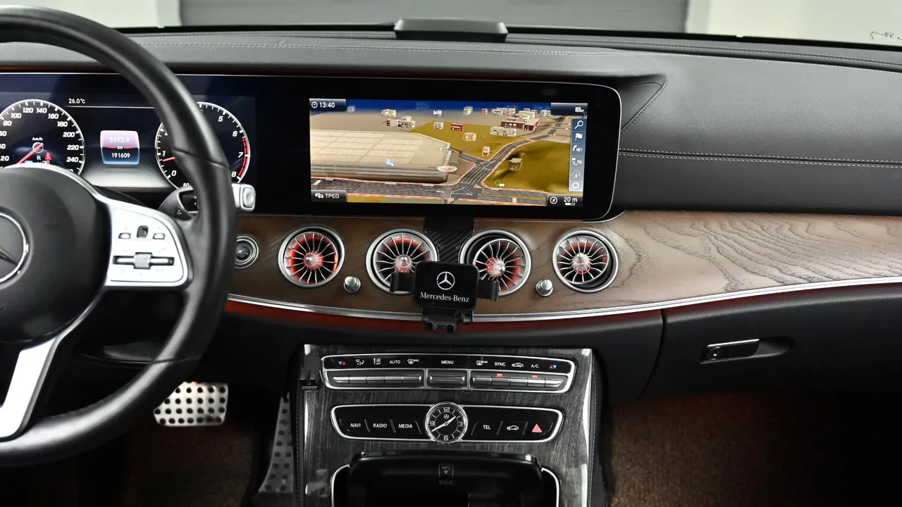 Mercedes-Benz E-klasse — miniaturë 14