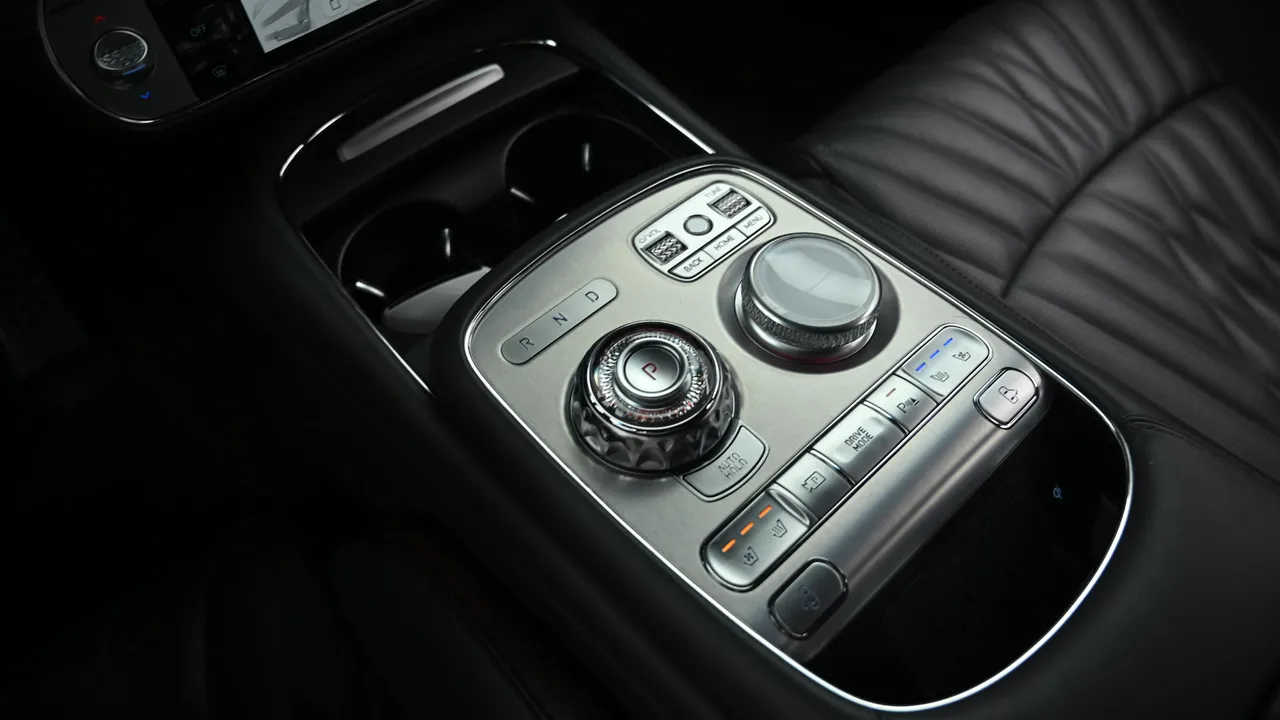 Genesis G90 — miniaturë 9