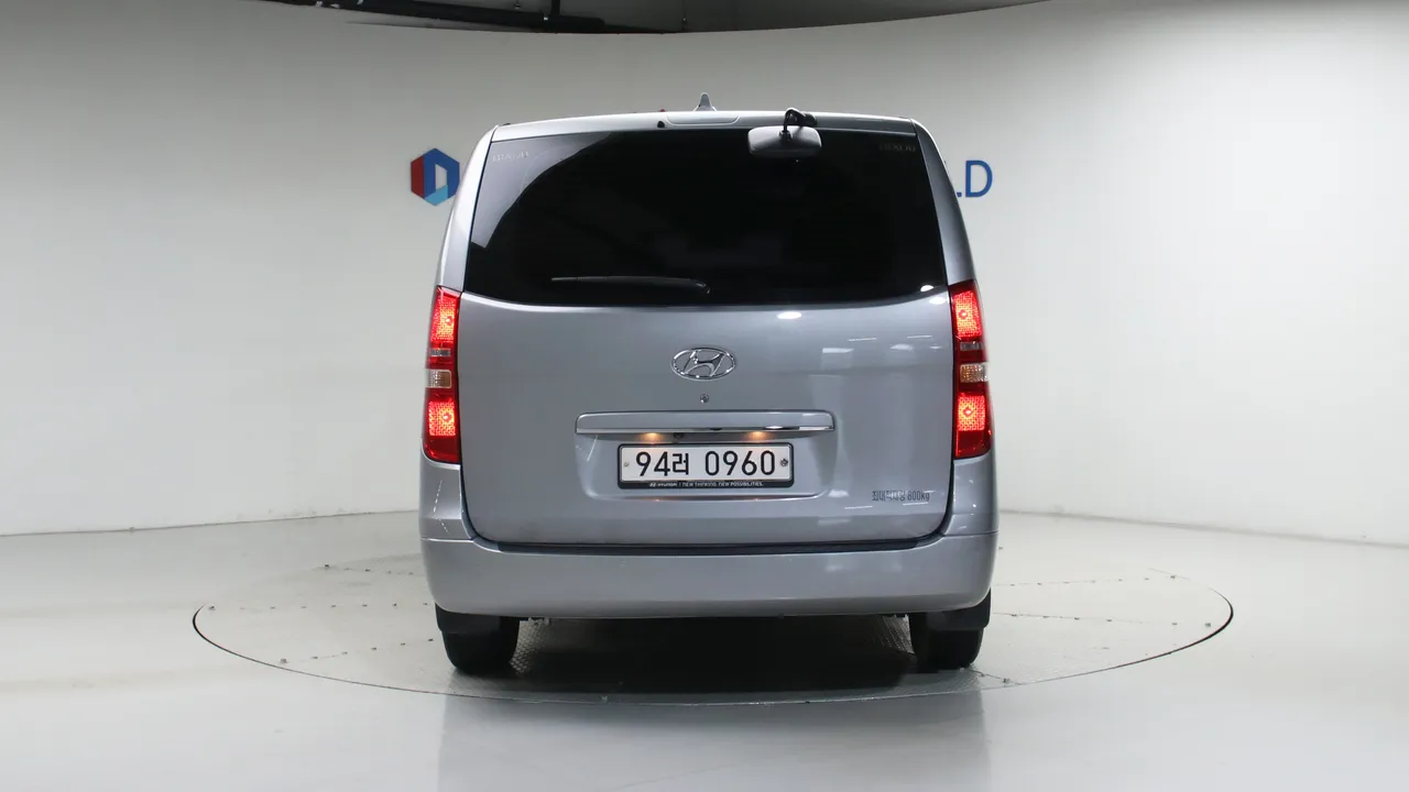 Hyundai Starex — miniaturë 4