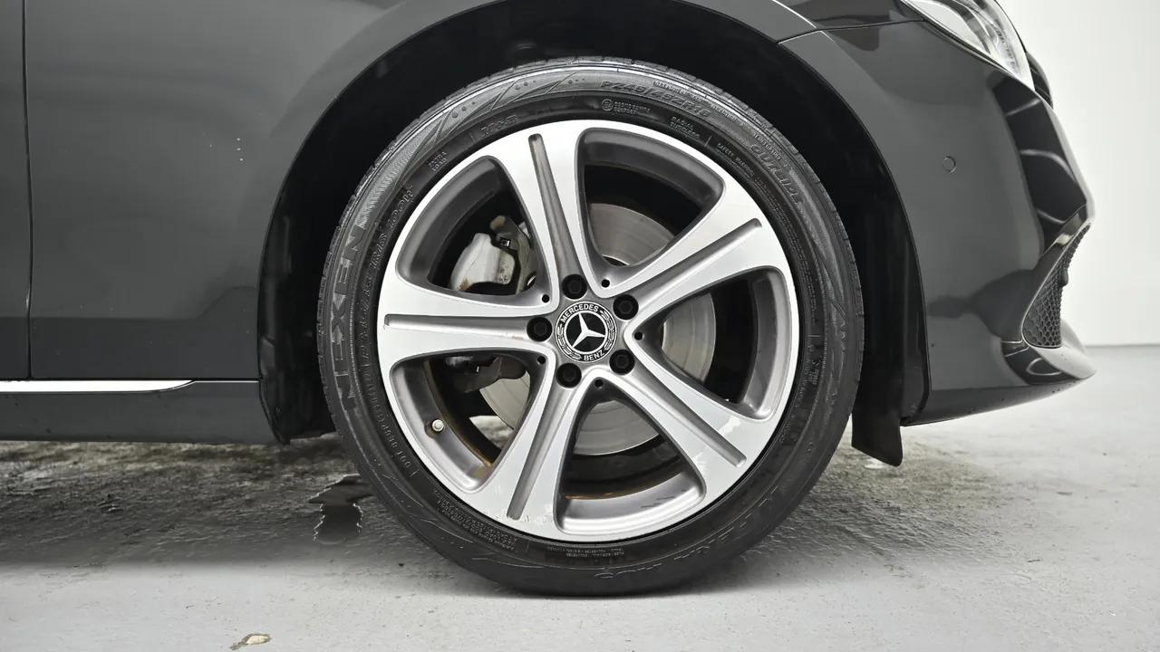 Mercedes-Benz E-klasse — miniaturë 5