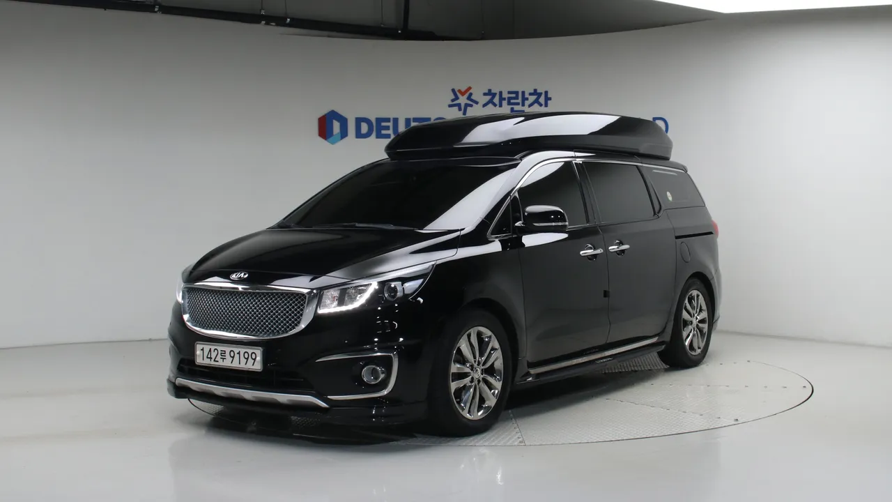 Kia Carnival 7인승 하이리무진 VIP — foto 1