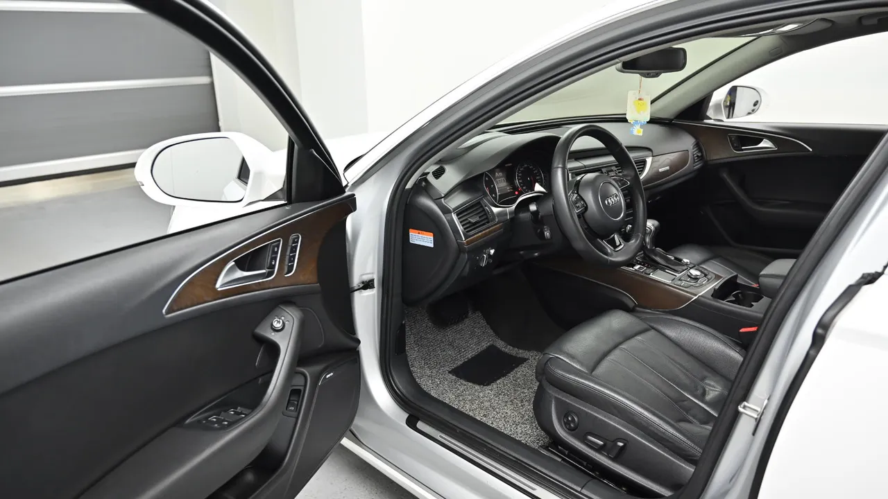 Audi A6 — miniaturë 11