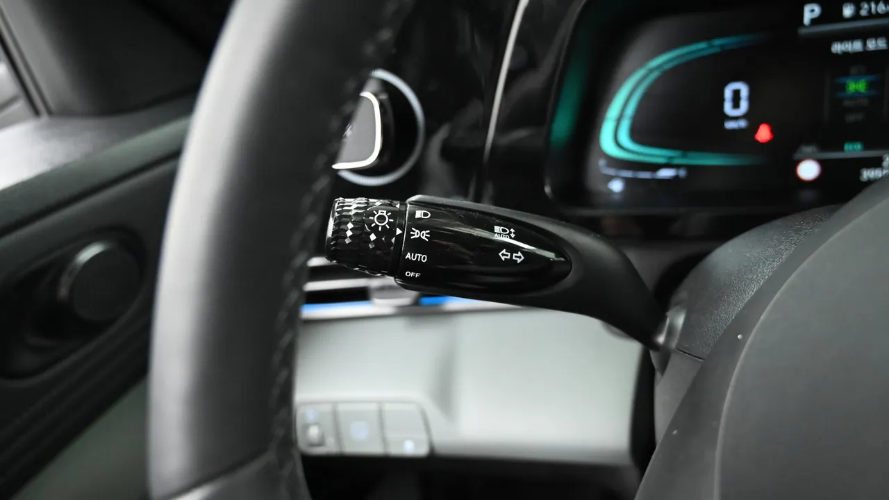 Hyundai Avante — miniaturë 16