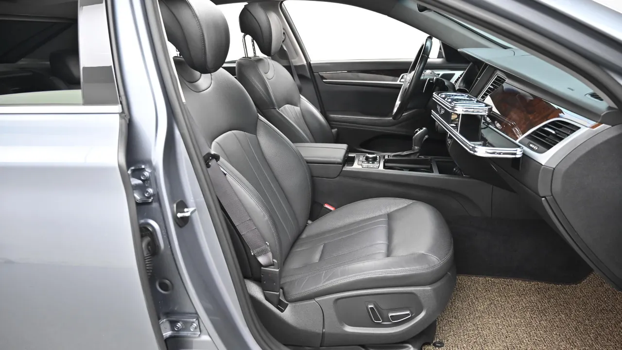 Hyundai Genesis — miniaturë 10