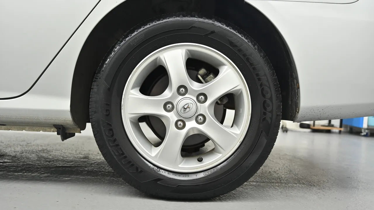Hyundai Avante — miniaturë 5