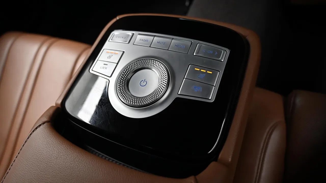 Genesis G80 — miniaturë 16