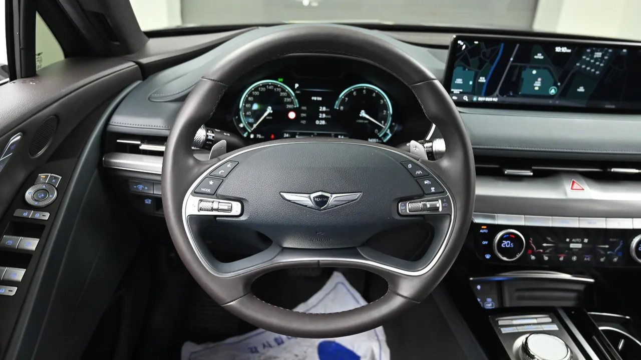 Genesis G80 — miniaturë 13