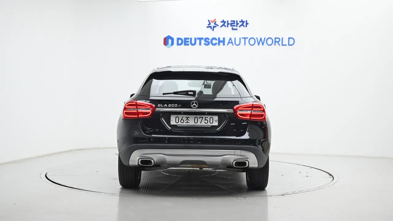 Мерседес ГЛА-Класс X156 GLA200d