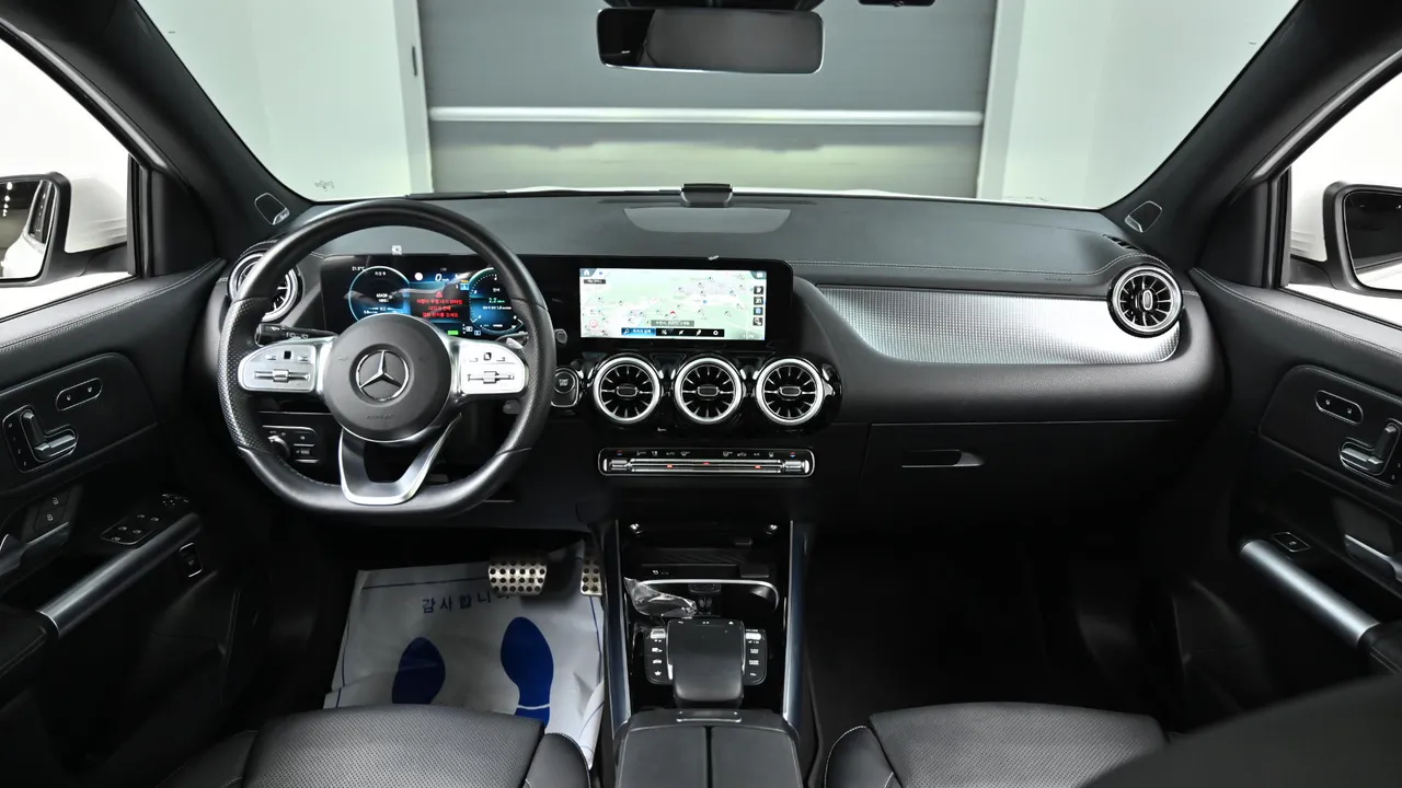 Mercedes EQA H243 66.5kWh EQA250 AMG Line