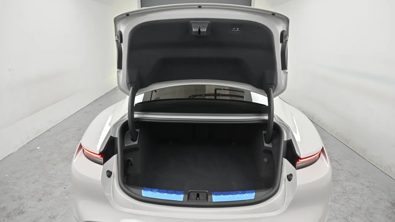 Porsche Taycan — miniaturë 29