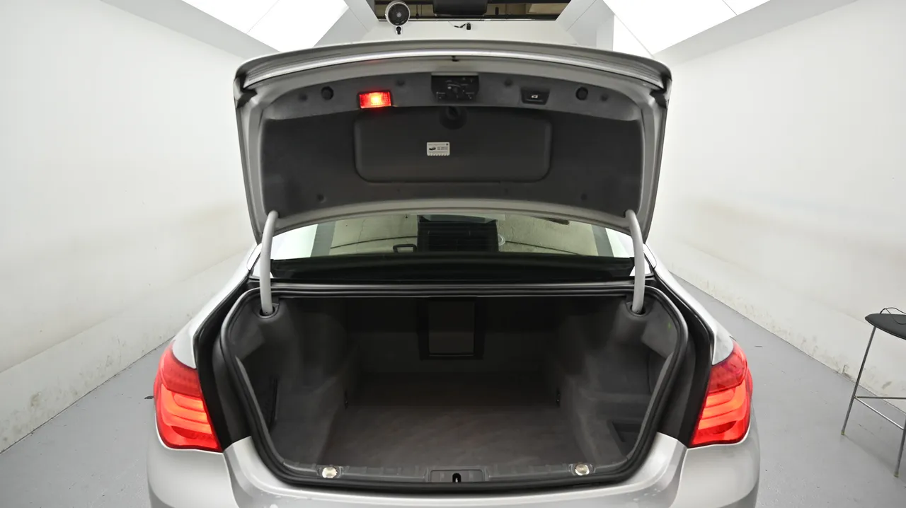 BMW 7er — miniaturë 19