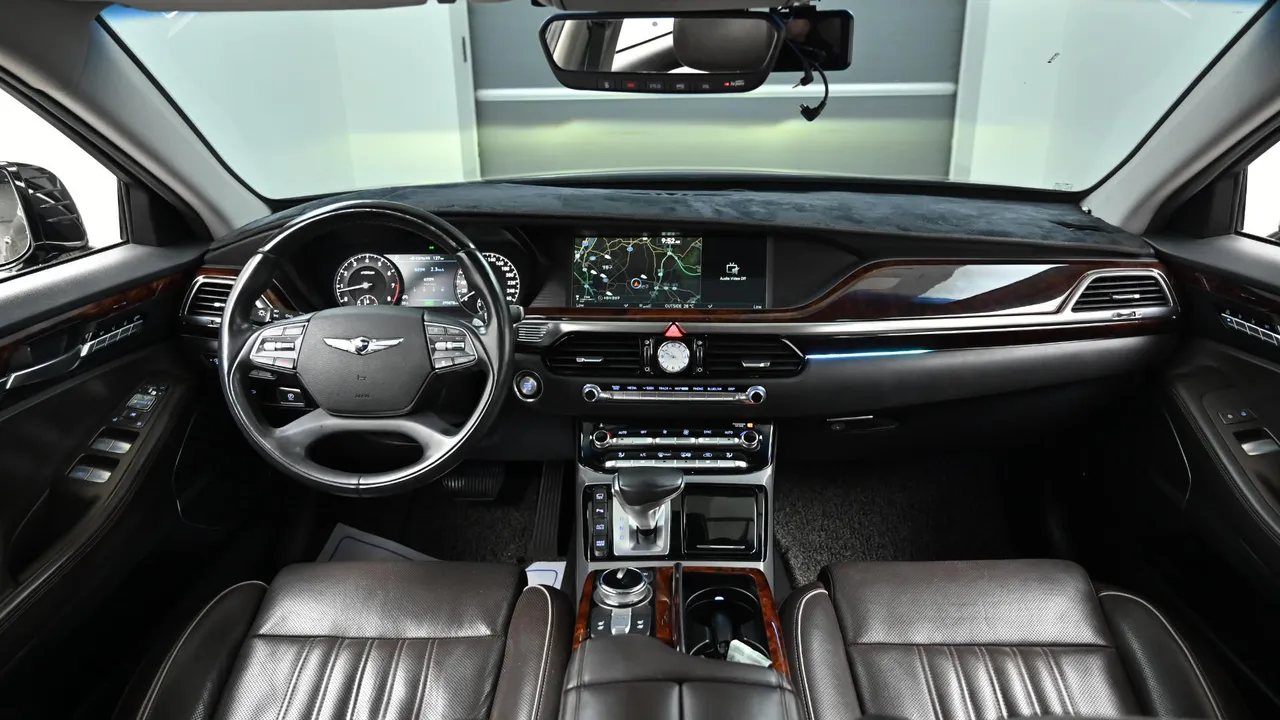Genesis G90 — miniaturë 7