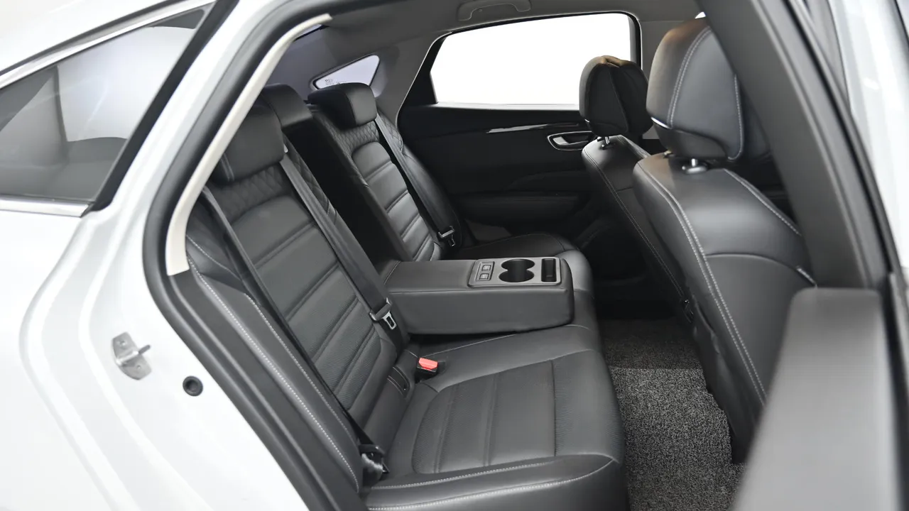 Renault Samsung SM6 — miniaturë 12