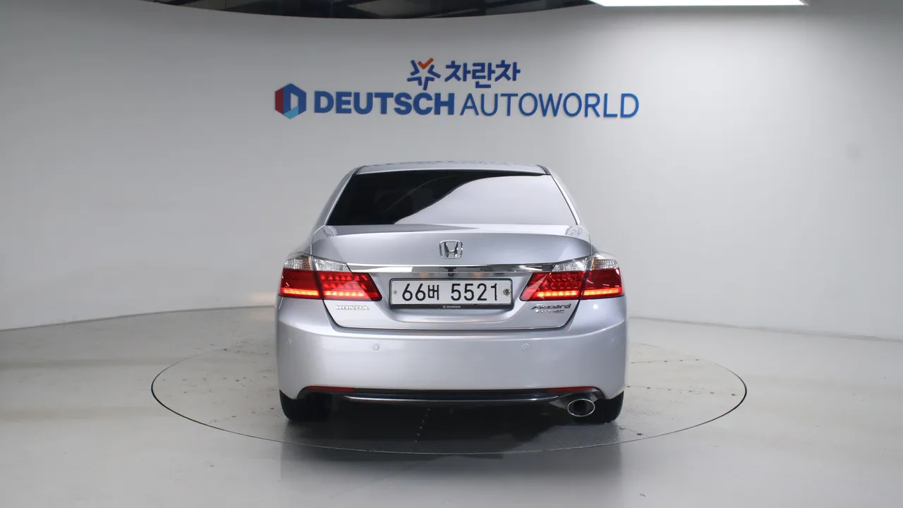 Honda Accord — miniaturë 4