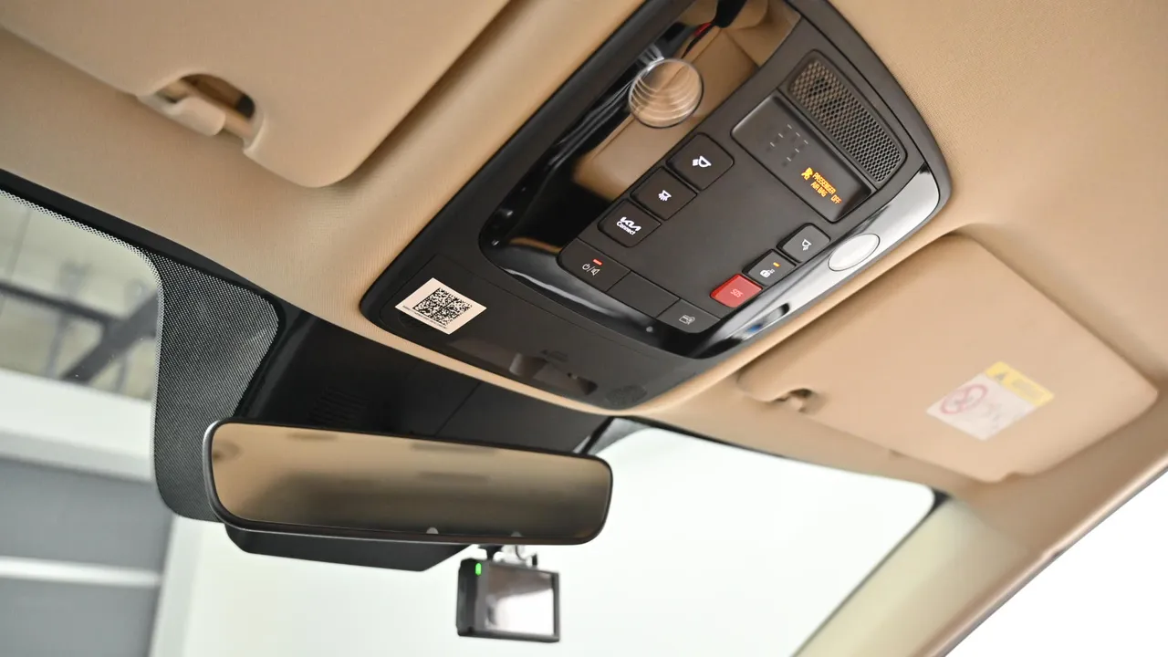 Kia Carnival — miniaturë 18