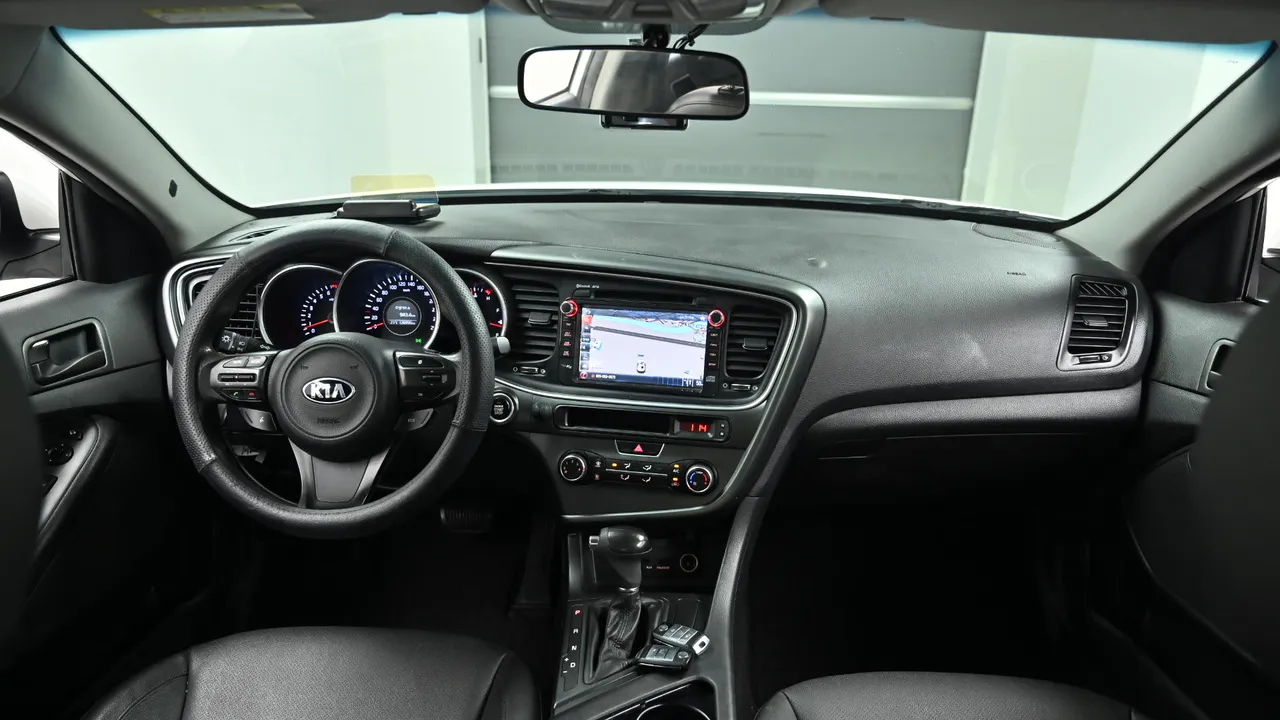 Kia K5 — miniaturë 7